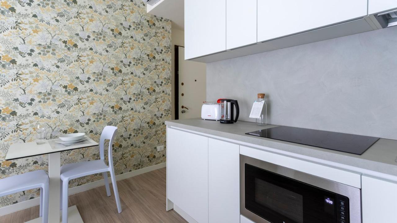 Italianway - The B Village Business มิลาน ภายนอก รูปภาพ