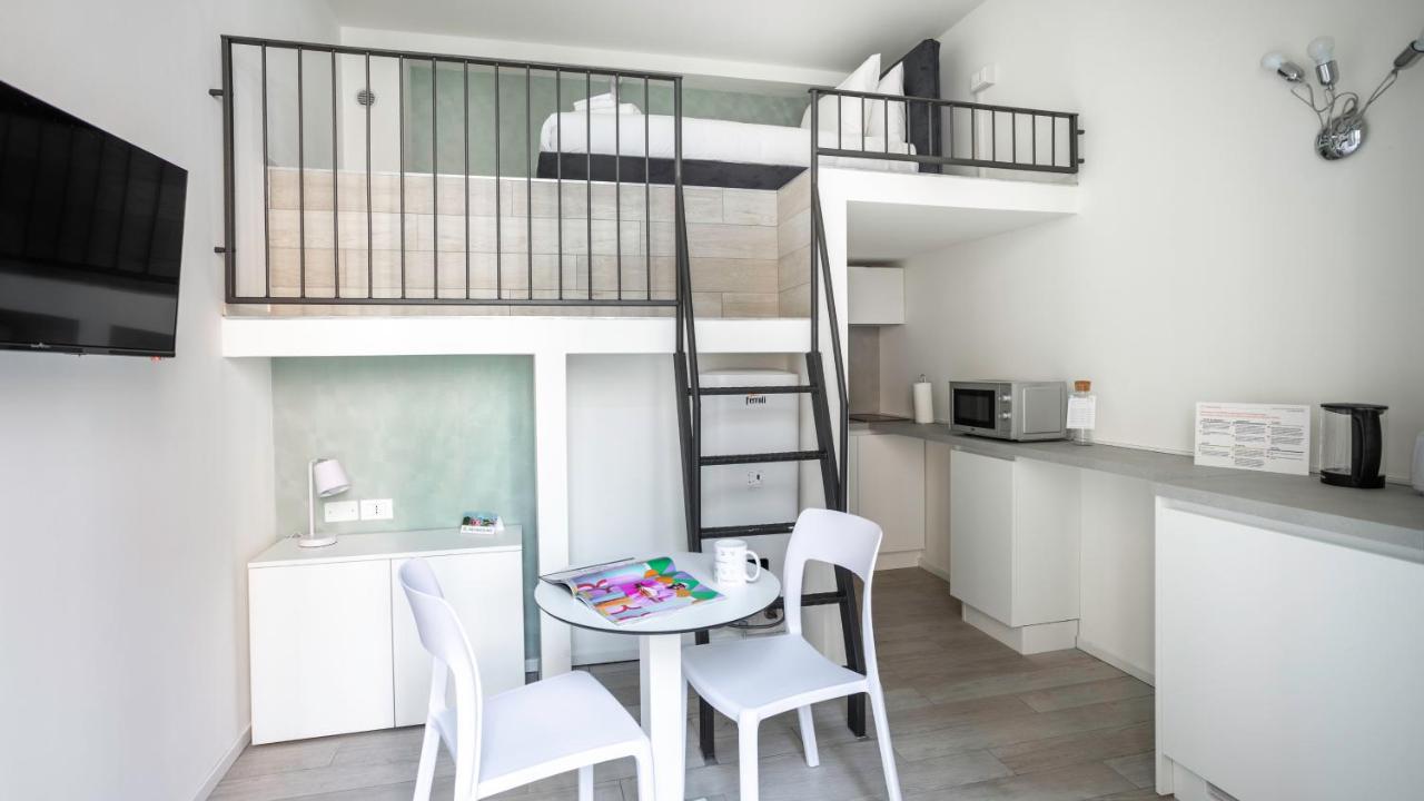 Italianway - The B Village Business มิลาน ภายนอก รูปภาพ